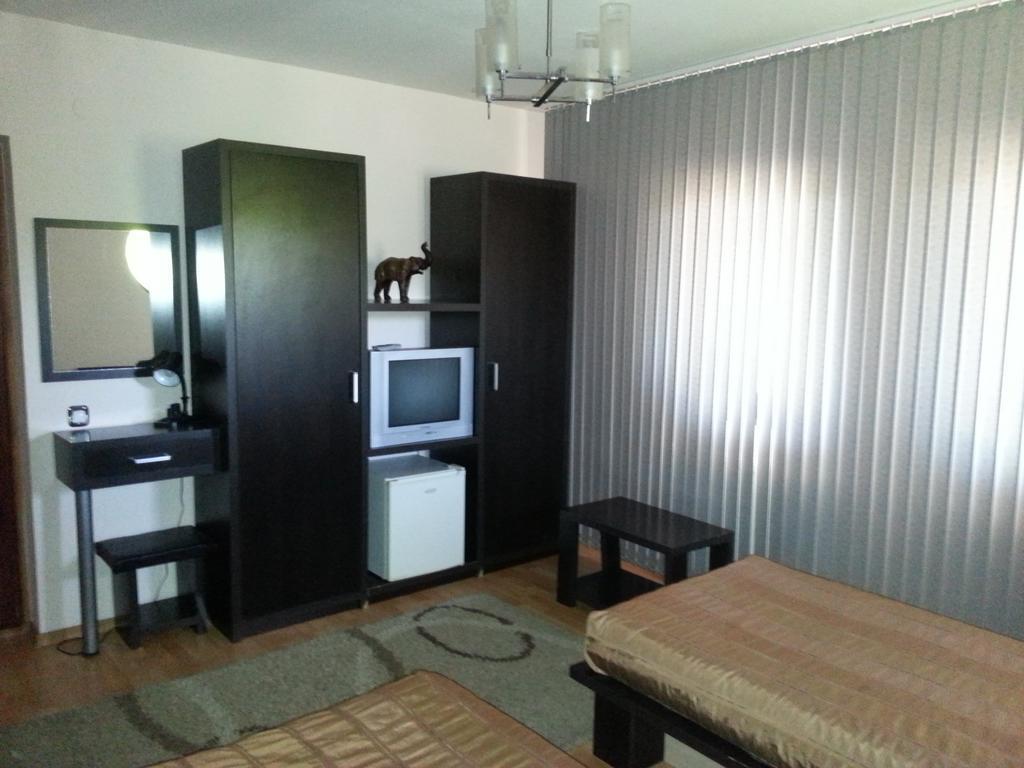 Pension Ambiance Яссы Экстерьер фото