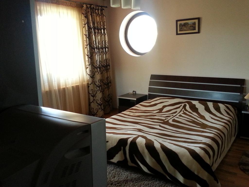 Pension Ambiance Яссы Экстерьер фото